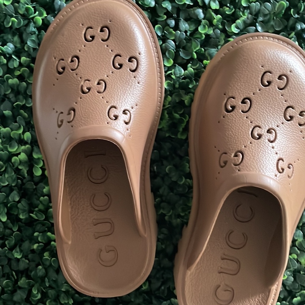 Gucc ci Clogs 🌴
